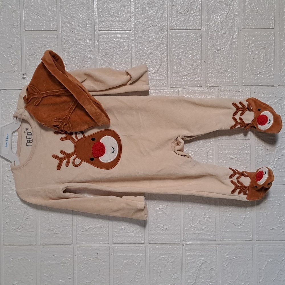 Fred & Flo Reindeer Sleeper Outfit with Hat 3/6 Months